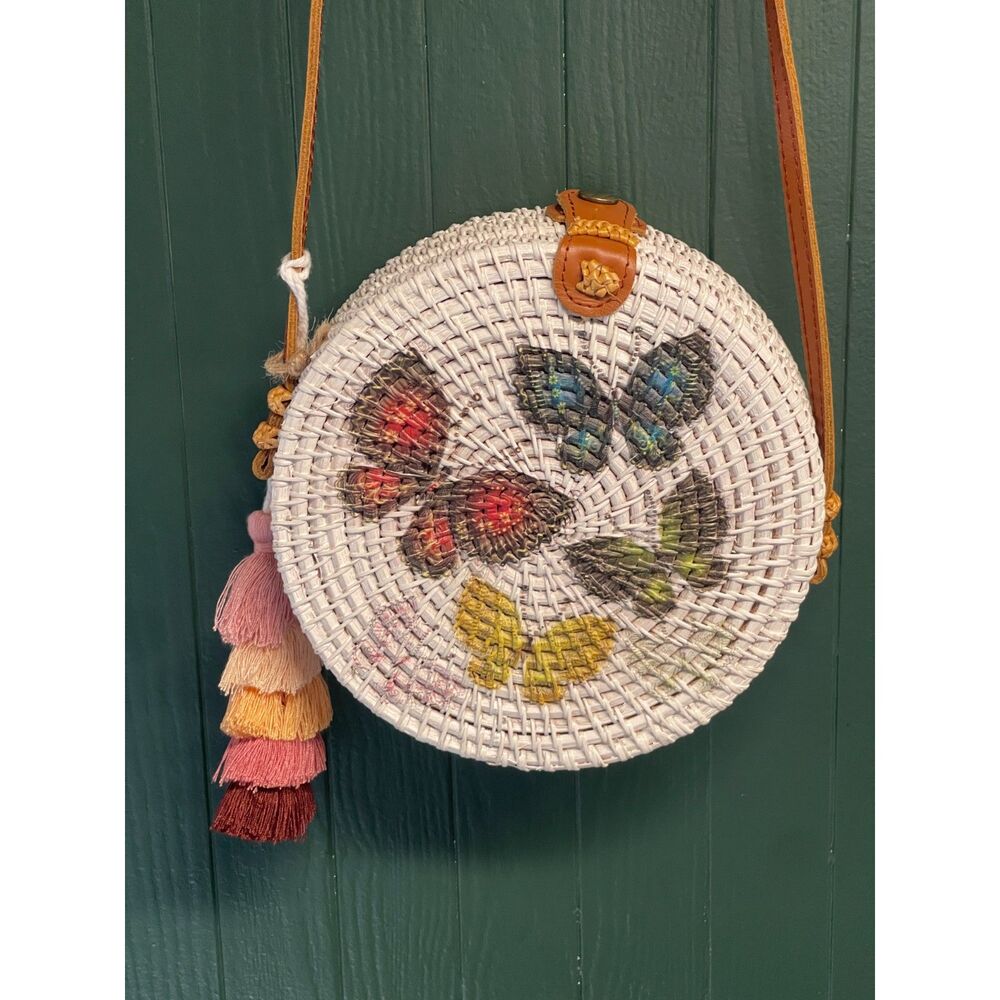 NWT Round Woven Rattan Crossbody Purse Butterfly Leather Strap Boho Cottagecore
